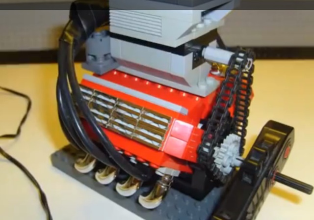 Video: Mini Big Block Chevy V8 In Lego Form