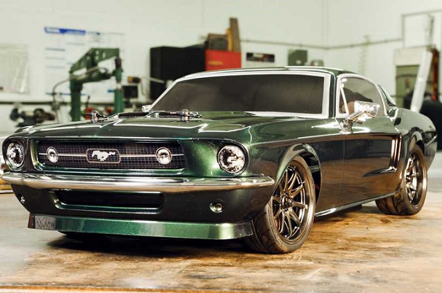 Video: Make Your Own Chase Scene With This Cool Vaterra RC Mustang