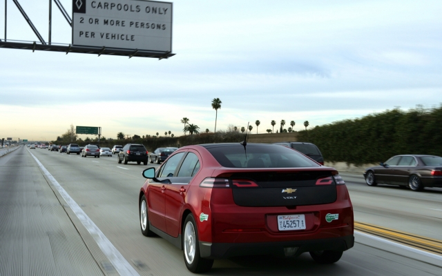 volt-hov-lane