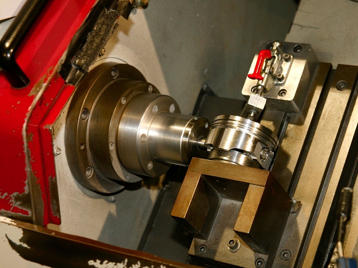 Shop Tour: See How Probe Industries Manufactures Its Premium Pistons