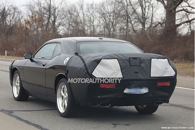 Spy Photos: The Supercharged 2015 Dodge Challenger SRT