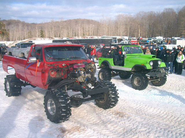 VIDEO: Griztek Snow Challenge - Side-By-Side Hill Climb Truck Drags