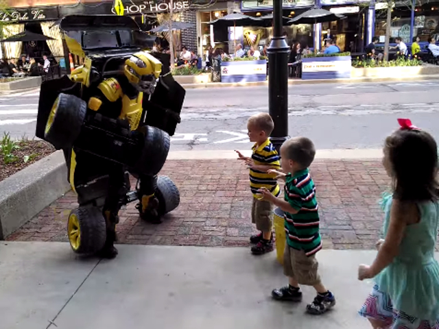 VIDEO: Street Performer Takes Hummer Transformation To New Level