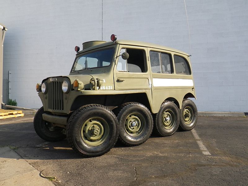 VIDEO: Custom 1953 8x8 Willys Jeep Called The Centipede