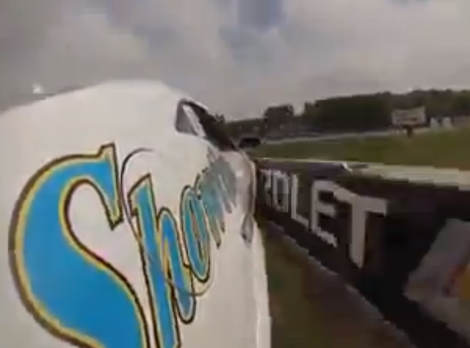 Videos: What Might Be the First Z/28 Crash - OnStar is There to Help