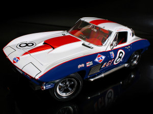 The famous L88 option made its debut in this red, white, and blue Sunray DX Motorsports Corvette. (www.ebay.co.uk)