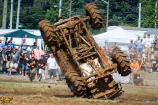 VIDEO: Epic Action East: Unlimited Offroad American Show And Expo