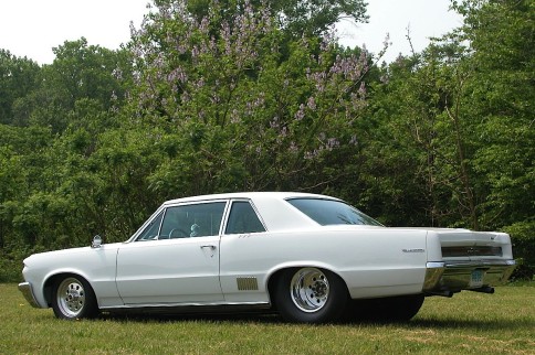 Video: A 1964 Tempest Gets Fed The Eye Of The Storm With Vortech