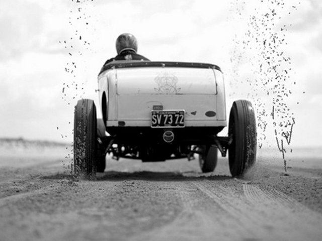 A Sneak Peak Of This Year's UK Pendine Sands Hot Rod Races DVD