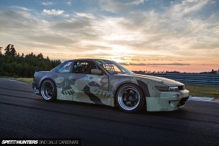Ready For War: Check Out This Crazy S-Chassis From Russia, With Love