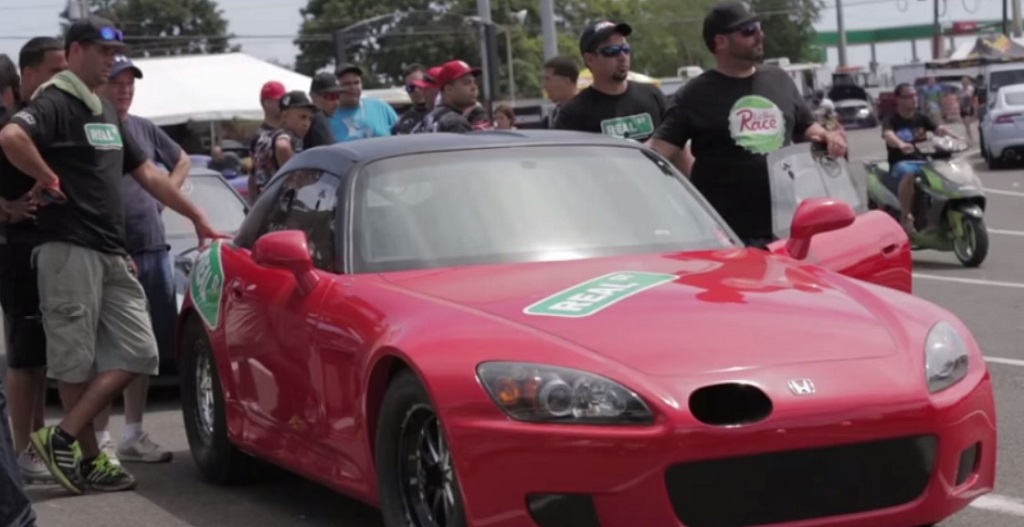 Video: World's Fastest Honda S2000 Wins Drag Mania Convincingly