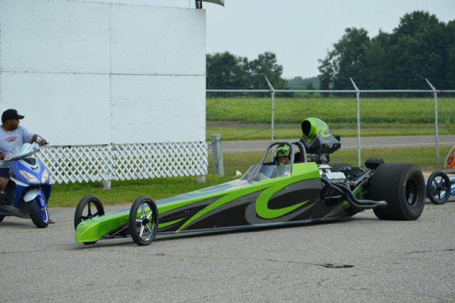 dragster01
