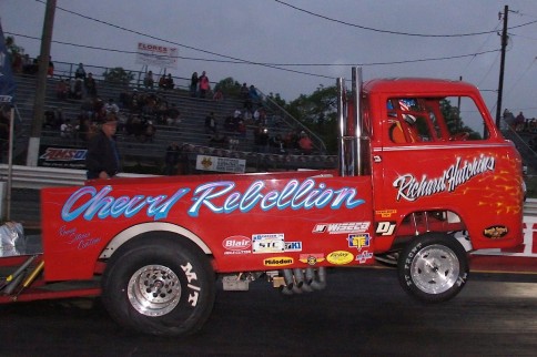 Video: Blown BBC Does Wheel Stand The Entire Quarter Mile!
