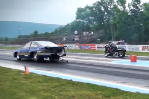 Video: Boosted Bike Versus Boosted Car Grudge Race