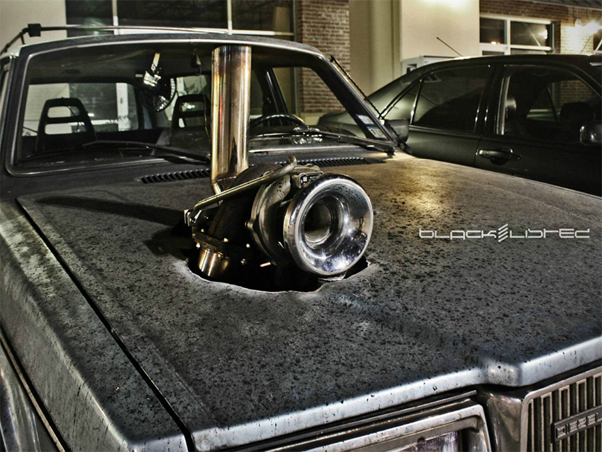 Video: 1982 Volvo With A Charger Sticking Out Of The Hood?