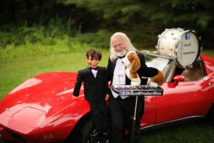 eBay Find: This Corvette Ad is as Creative as it is Strange