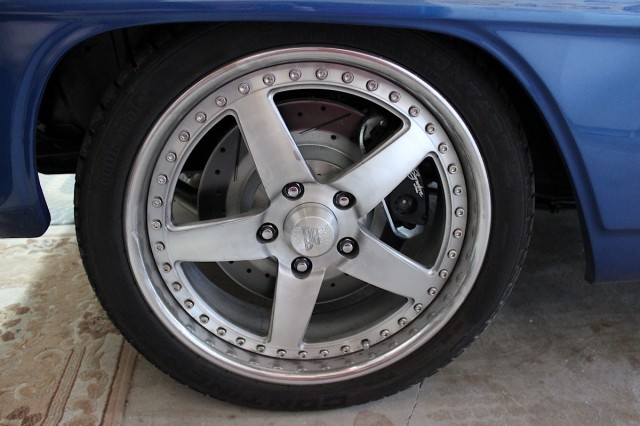 The new brakes fill up the wheels nicely! 