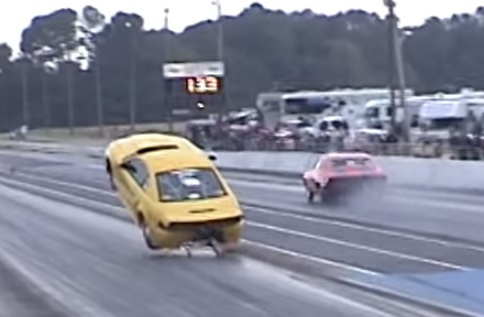 Video: Outlaw 10.5 Mustang Breaks Wheelie Bars, Goes Into Orbit