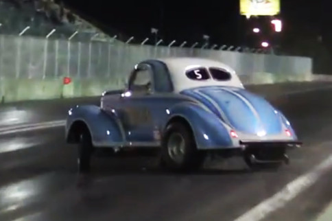Video: Former Pro Mod Ace Quain Stott Makes Epic Save In His Gasser