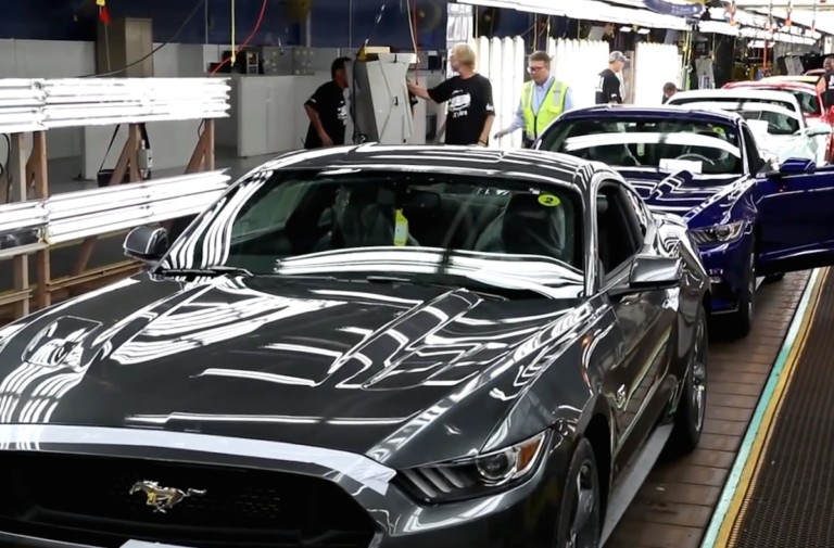 Video: 2015 Mustang On The Flat Rock Assembly Line