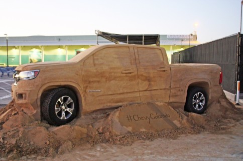 Video: Chevy Colorado Comes To Life In The Sand Of San Diego