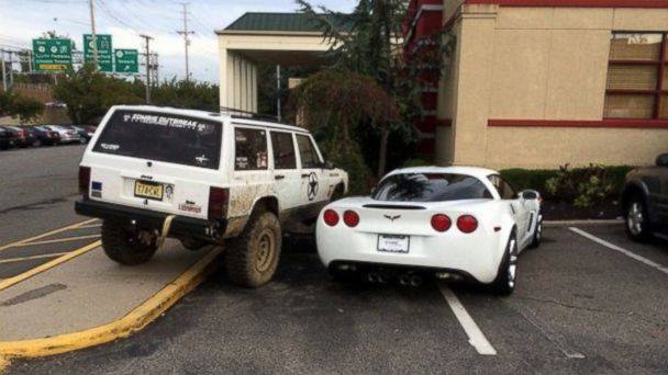 Watch This Jeep Owner Gaff Corvette Owner Parked Like A D*%$