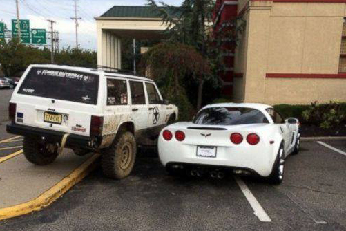 Watch This Jeep Owner Gaff Corvette Owner Parked Like A D*%$