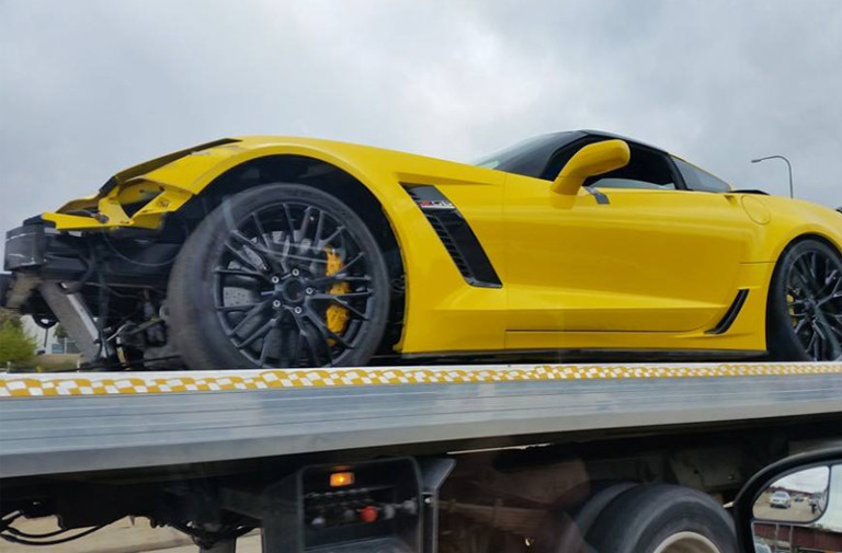 Video: Yellow Z06 Goes Backwards On A Freeway (Sort Of)