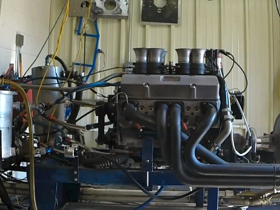 Video: Stock-block Chevy Indy Car Engine Revives Glorious Memories