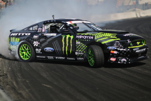 Formula DRIFT Season Ends with a Bang for Mustang Drivers