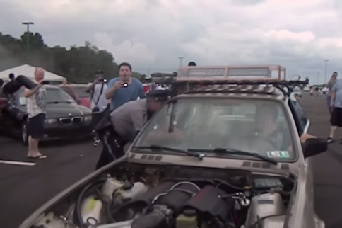 Video: WOO Turns To BOO - Cool-Headed Cop Shuts Down BMW's Burnout