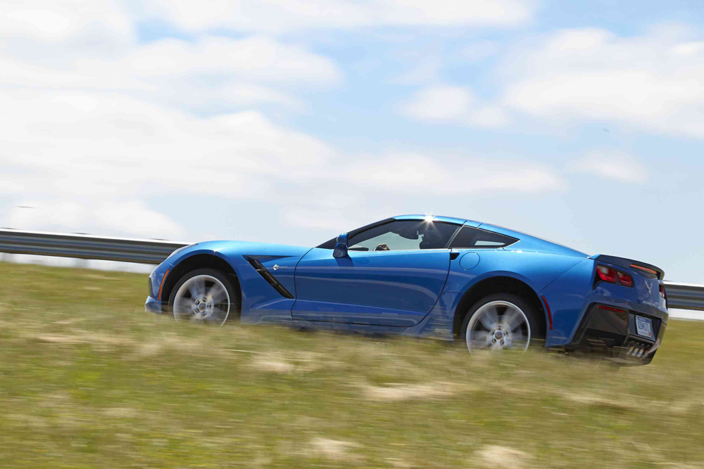 2015-Chevrolet-Corvette-095