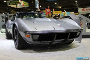 Chevrolet and Jimmie Johnson Build LT1-powered '71 Stingray for SEMA