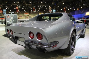 Chevrolet and Jimmie Johnson Build LT1-powered '71 Stingray for SEMA