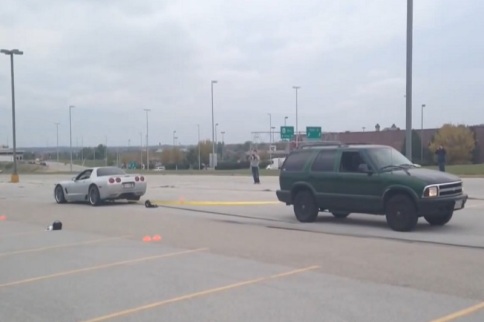 Video: C5 Z06 vs Chevy Blazer in Tug-O-War
