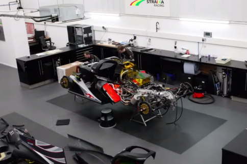 Video: A Cool Timelapse Of The Strakka DOME S103 Built From Scratch