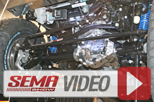 SEMA 2014: All-Aluminum Axle from Dynatrac Offers Remote Control