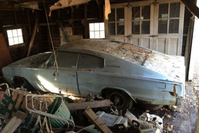 1966 Dodge Charger barn find