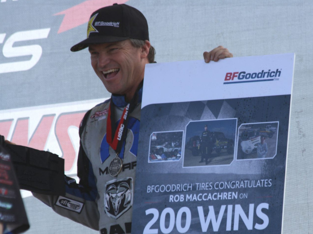 Rob_Mac_200th_win_Crandon_2012