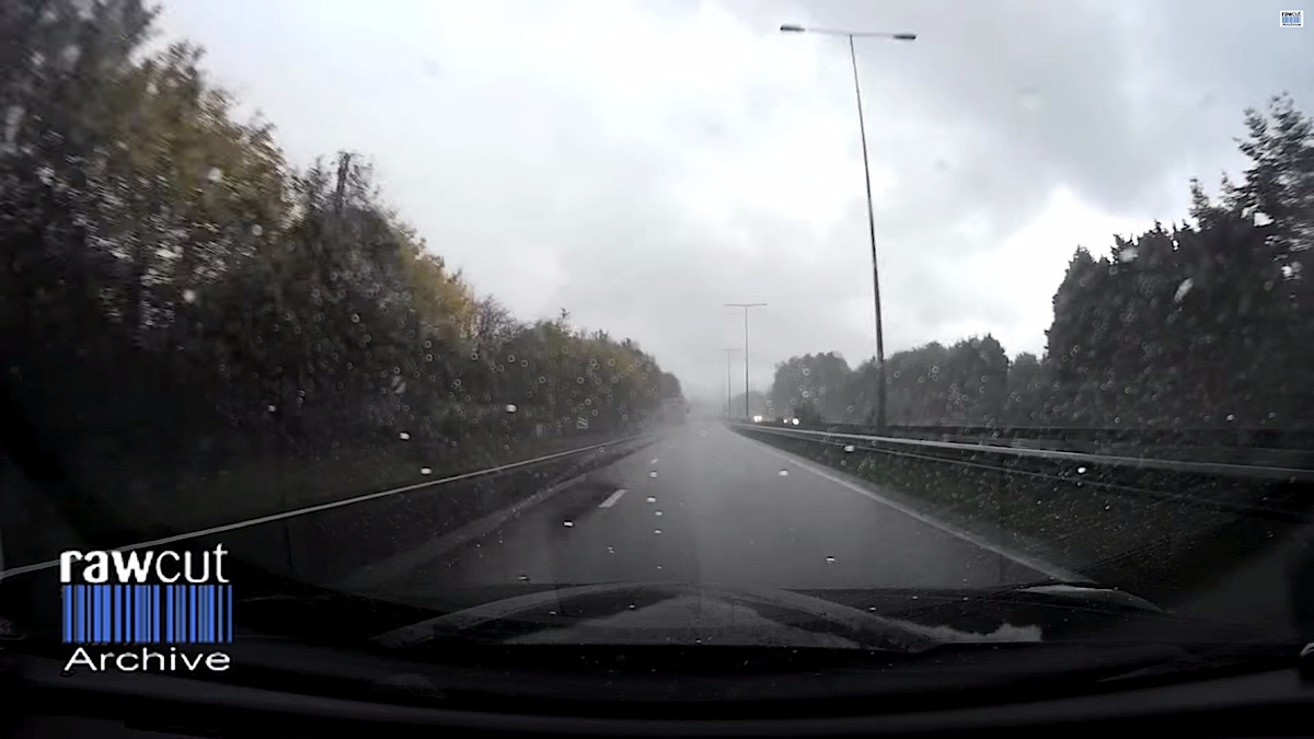 Video: Mazda RX-8 Hydroplanes Into A Heart-Stopping Wreck