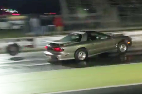 Video: Grudge Car Sheers Off Rear Wheel Right Off The Starting Line