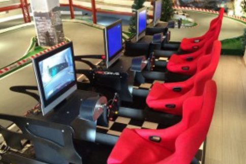 Video : GoPros Mounted on RC Cars. Coolest Racing Game Ever?