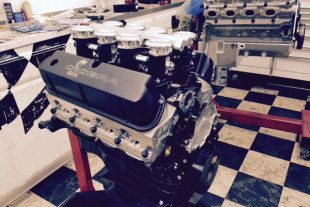 Video: Quarter Mile Performance Builds 550 HP Pump Gas SBF
