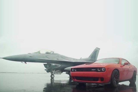 Video: Can A Dodge Challenger Hellcat Drag Race An F-16 Fighter Jet?