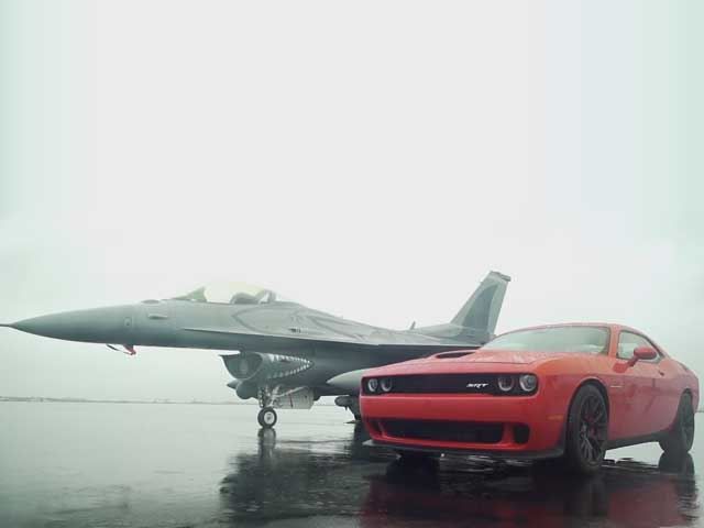 Video: Can A Dodge Challenger Hellcat Drag Race An F-16 Fighter Jet?
