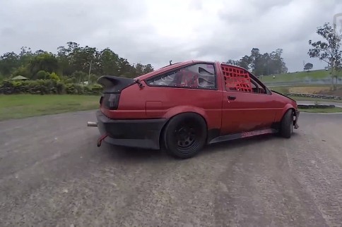 Video: Ryan Tuerck Having Some Fun In Australia