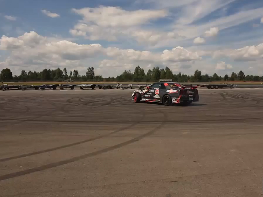 Video: This Polish Pro Drifter Slays Competition With His Feet