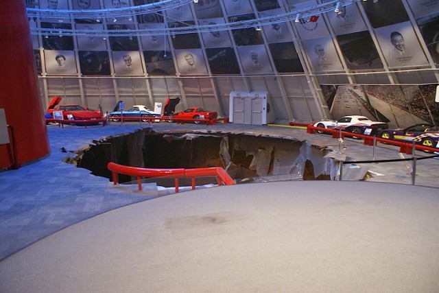 2014-National-Corvette-Museum-Sinkhole-9