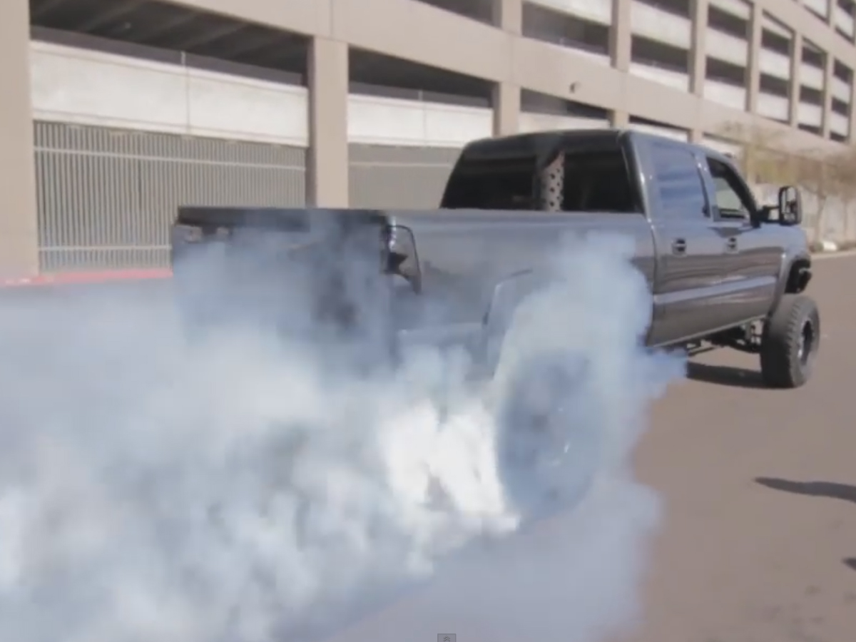 Video: Ballers Doing Burnouts - You Better Check Yourself