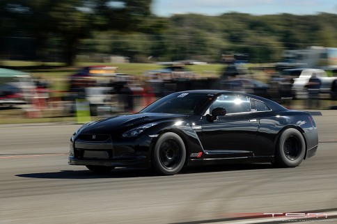 Video: Alpha Omega GT-R Runs 224mph On 1/2 Mile World Record Pass